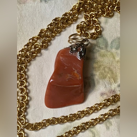 Genuine Red Carnelian Gemstone Gold Tone Woman’s Necklace Jewelry - Picture 3 of 5